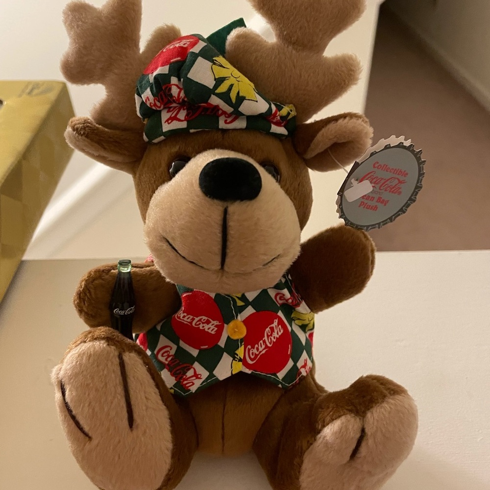 New 1998 Coca-Cola 8" Reindeer in Checker Vest Bean Doll w/ Bottle